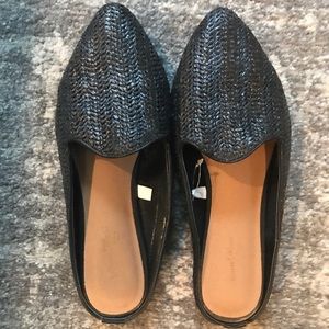 Universal threads rattan mules